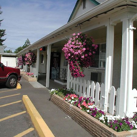 Valley Inn - Lebanon Oregon Exterior photo